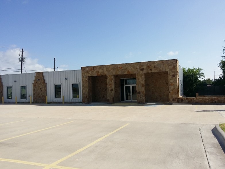 More Photos Of 427 NAS Dr, Corpus Christi Restaurant For Sale