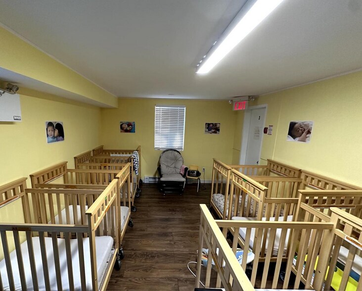 More Photos Of 83 Dunlop St, Richmond Hill Daycare Center For Sale