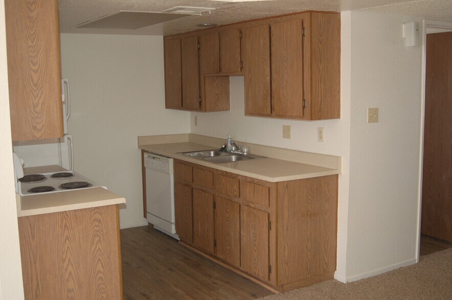 More Photos Of 1770 Arriba Dr, Bullhead City Apartments For Sale