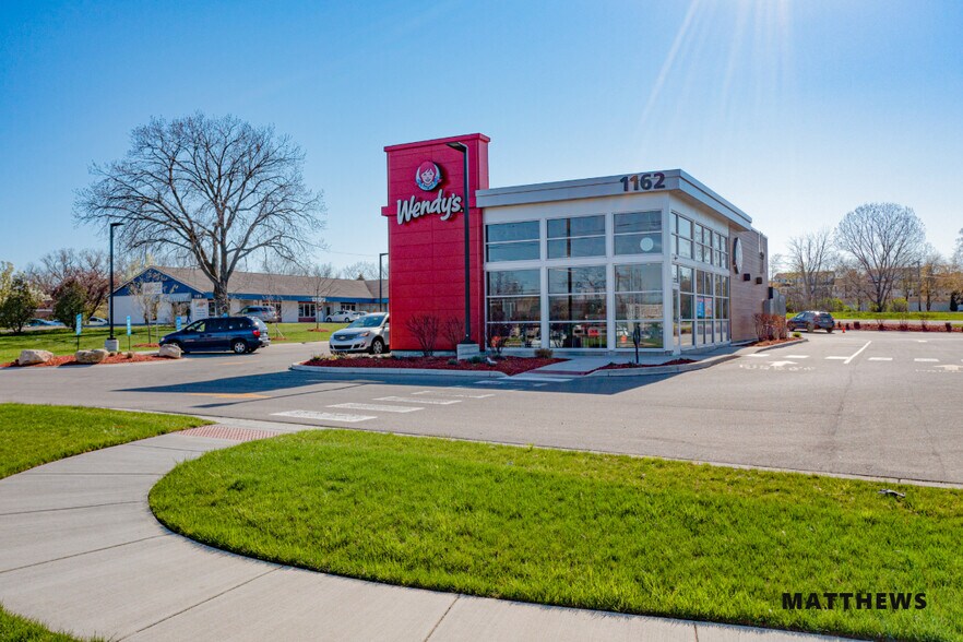 More Photos Of 1162 S Washington Ave, Holland Fast Food For Sale