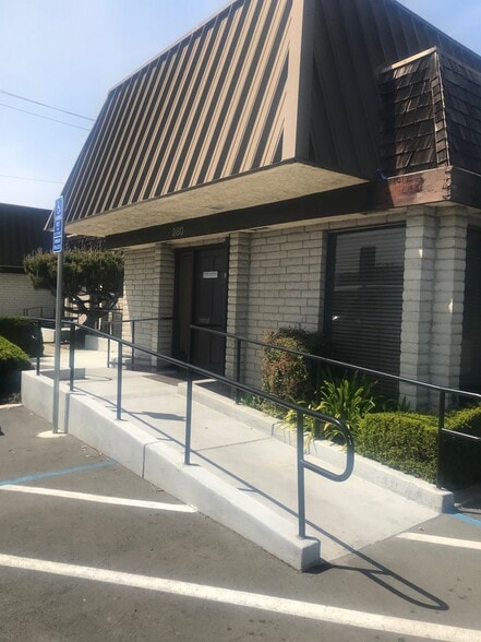 More Photos Of 280 N Jackson Ave, San Jose Medical For Lease