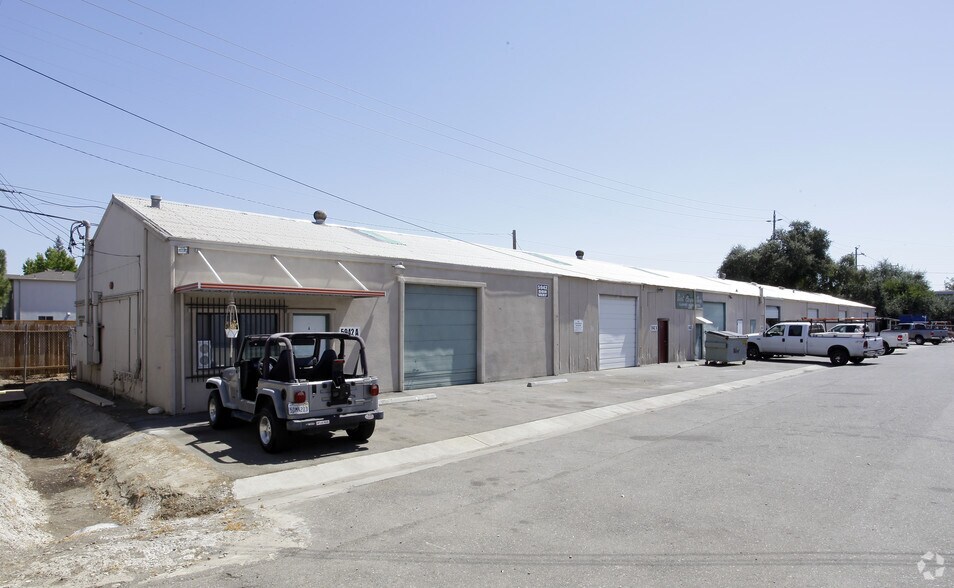 More Photos Of 5936 Don Way, Carmichael Warehouse For Lease