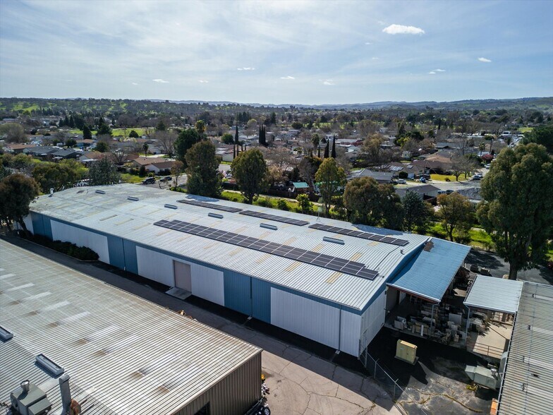 More Photos Of 325 Santa Bella, Paso Robles Warehouse For Sale
