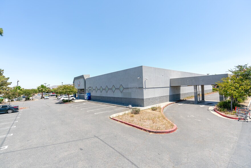 More Photos Of 24991 Alessandro Blvd, Moreno Valley Freestanding For Lease