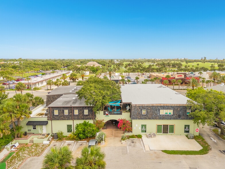 More Photos Of 142 E Granada Blvd, Ormond Beach General Retail For Lease