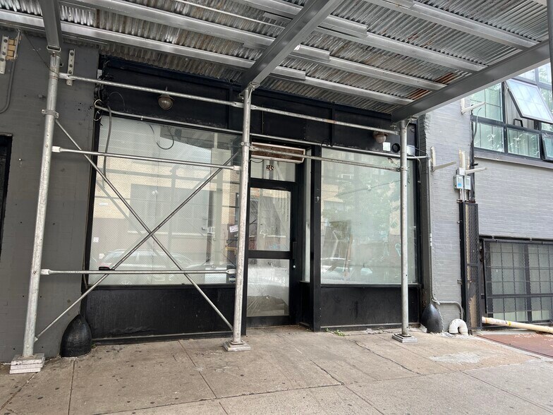 More Photos Of 248 McKibbin St, Brooklyn Apartments For Lease