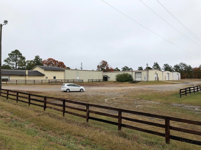 More Photos Of 14099 US Highway 15 501, Aberdeen Warehouse For Lease