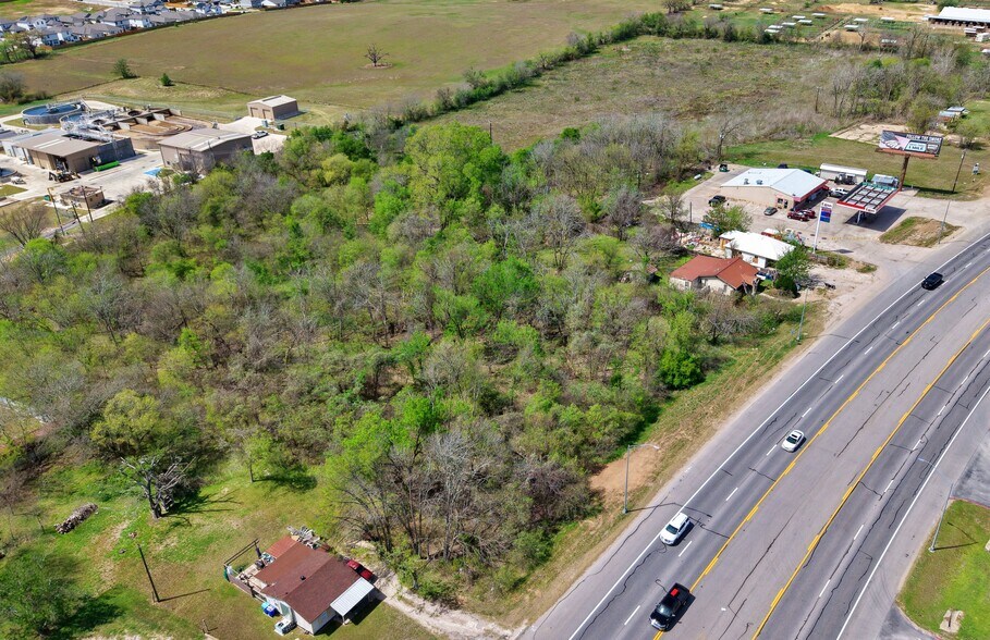 More Photos Of 300 W Highway 290 A, Elgin Land For Sale