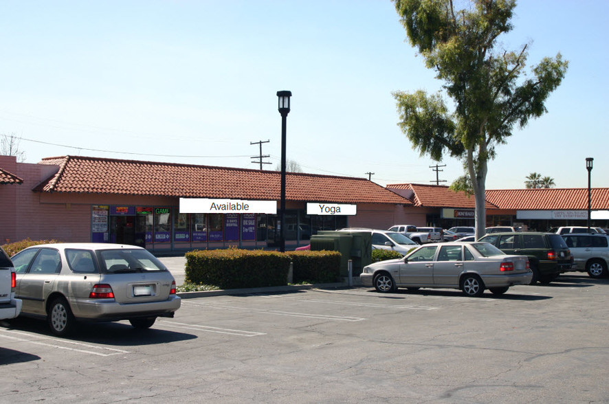 Primary Photo Of 2400-2428 W Whittier Blvd, La Habra Storefront For Lease