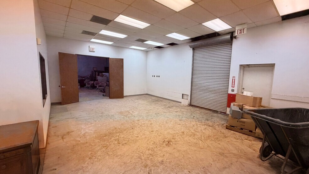 More Photos Of 4739 Dacoma st, Houston Industrial For Lease