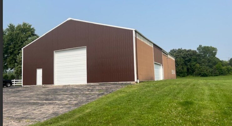 Primary Photo Of 16917 Harmony Rd, Marengo Warehouse For Lease
