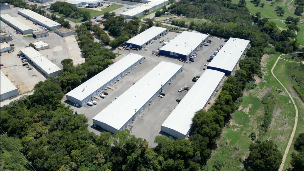 More Photos Of 2402-2404 Blue Smoke Ct, Fort Worth Unknown For Lease