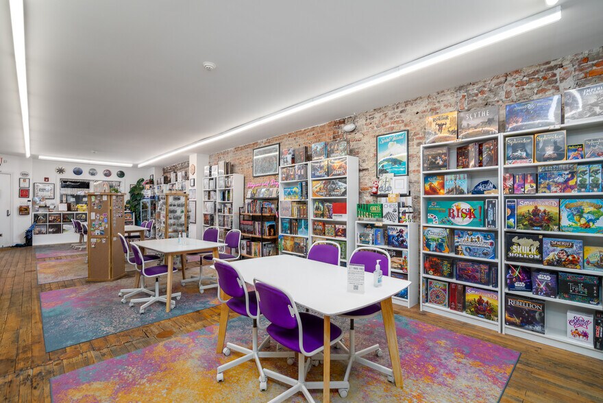 More Photos Of 519 S 5th St, Philadelphia Storefront Retail Residential For Sale