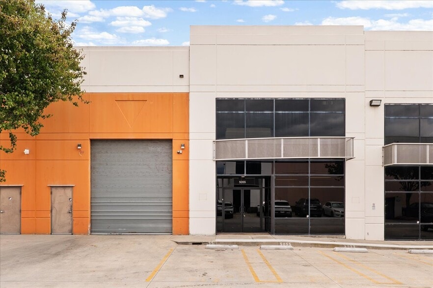 Primary Photo Of 5047-5057 N Walnut Grove Ave, Rosemead Manufacturing For Sale