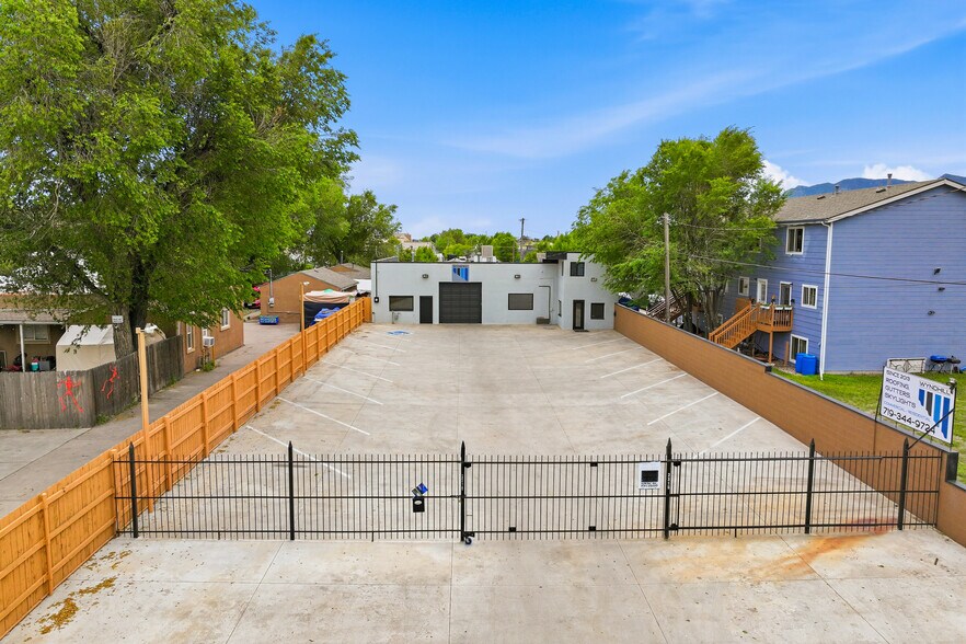 More Photos Of 2315 E Saint Vrain St, Colorado Springs Service For Lease