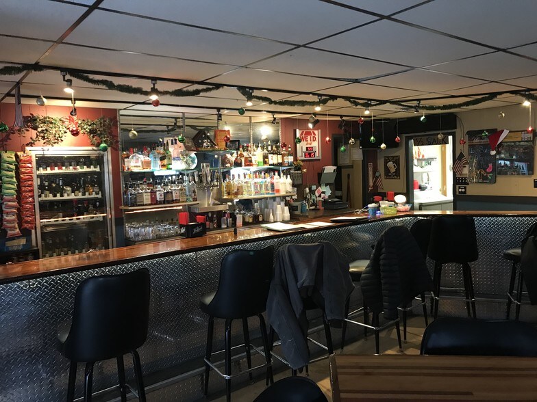 More Photos Of 257 W Main St, Westville Bar For Sale