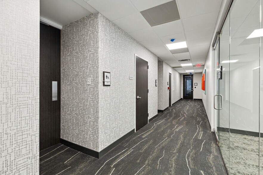 More Photos Of 3303 Lee Pky, Dallas Office For Lease