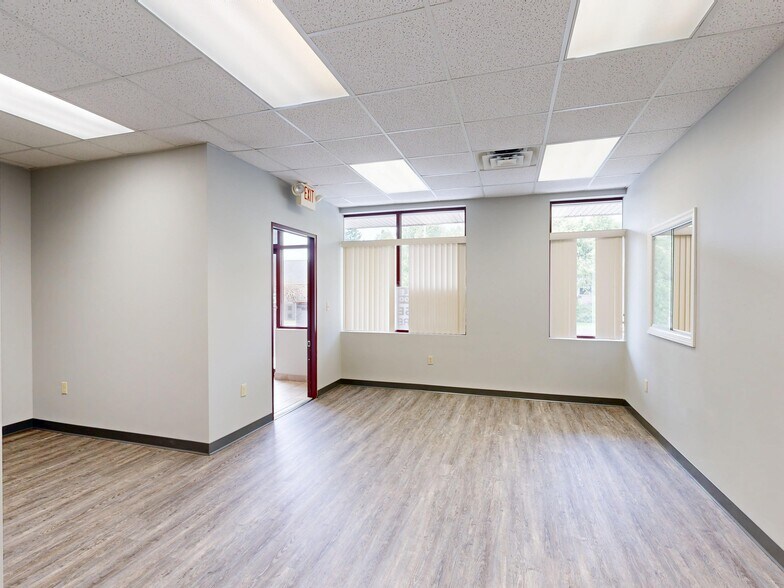 More Photos Of 3123 W 12th St, Erie Medical For Lease