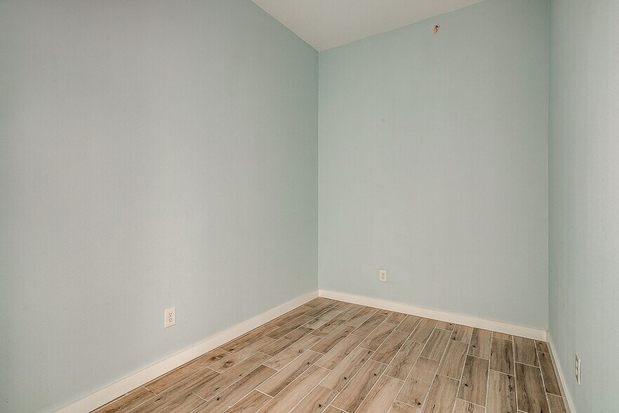 More Photos Of 11751 Alta Vista Rd, Fort Worth Medical For Lease