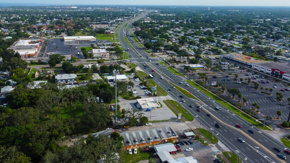 More Photos Of 3333 US Highway 19, Holiday Freestanding For Lease