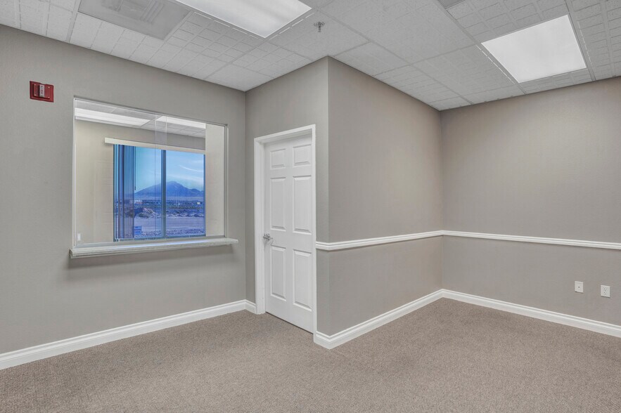 More Photos Of 1397 Galleria Dr, Henderson Medical For Lease