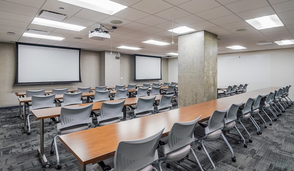 More Photos Of 180 N LaSalle St, Chicago Office For Lease