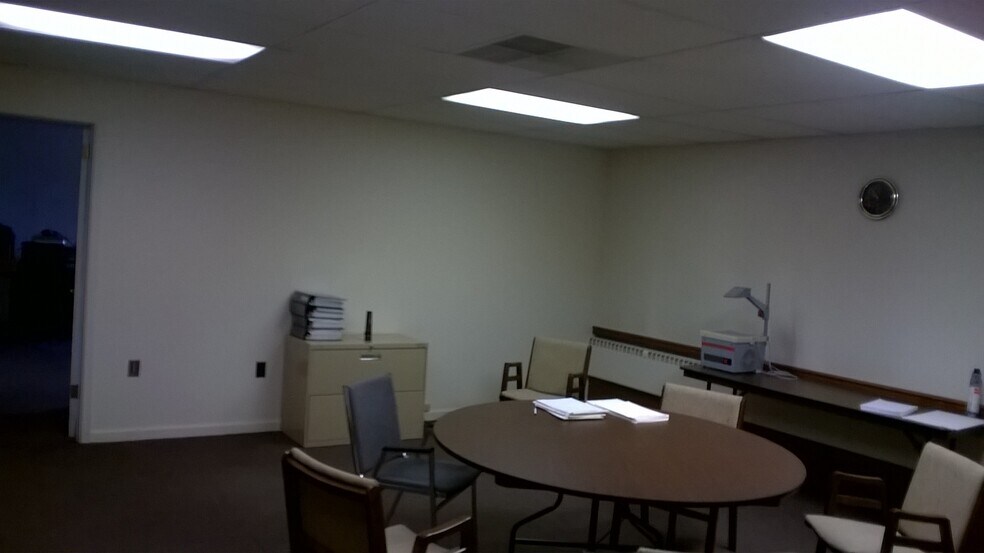 More Photos Of 292 Green St, Royersford Industrial For Sale