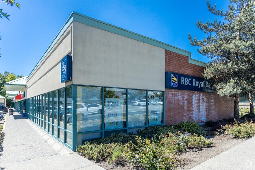 15988 Fraser Hwy, Surrey, BC V4N 0X8 Retail For Lease