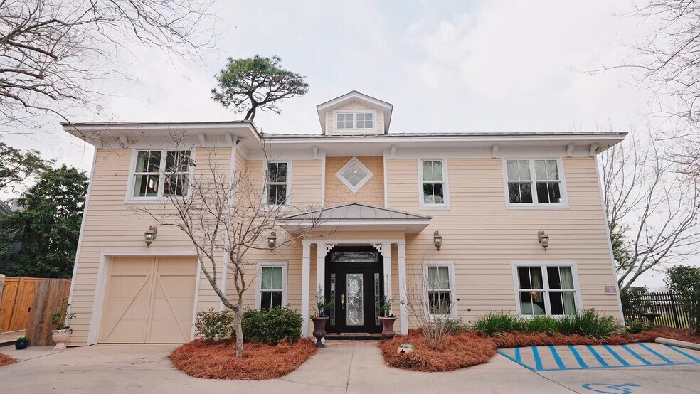 Primary Photo Of 202 S Mobile St, Fairhope Hospitality For Sale