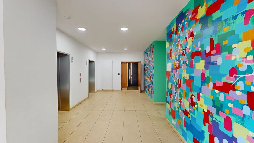 More Photos Of 92-98 Fountainbridge, Edinburgh Coworking Space