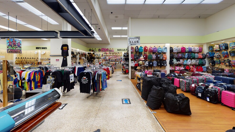 More Photos Of 960 S Santa Fe Ave, Vista Storefront For Sale