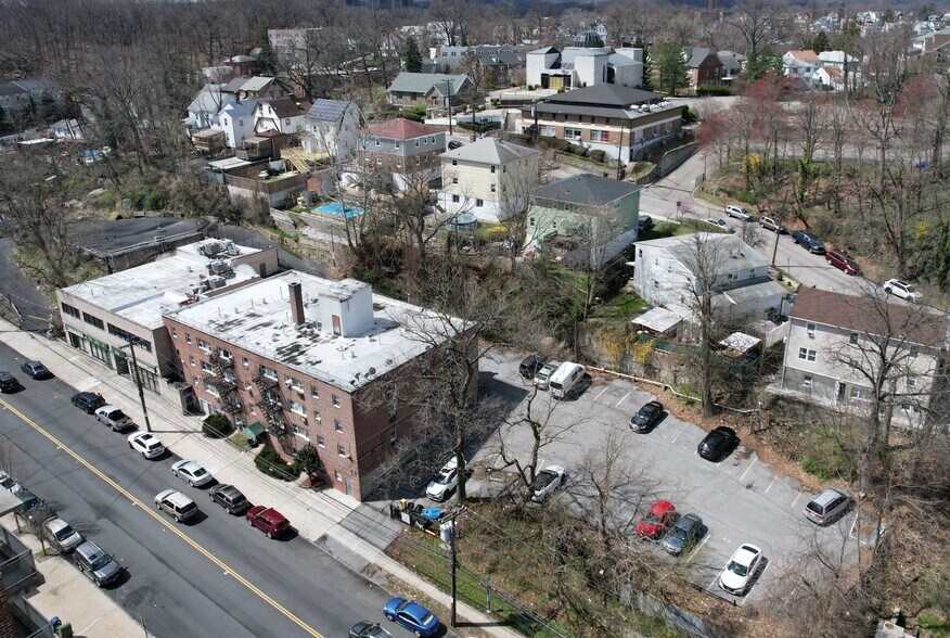 More Photos Of 376-380 McLean Ave, Yonkers Apartments For Sale