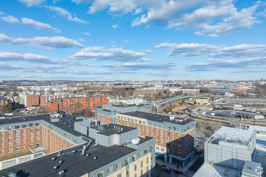 More Photos Of 50-55 Station Lndg, Medford Apartments For Lease