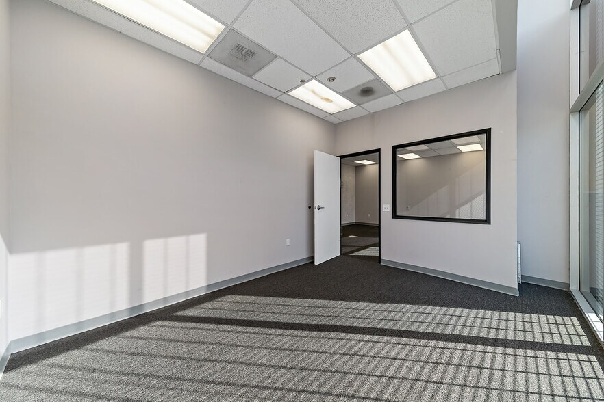 More Photos Of 5301 Whittier Blvd, Los Angeles Office For Lease