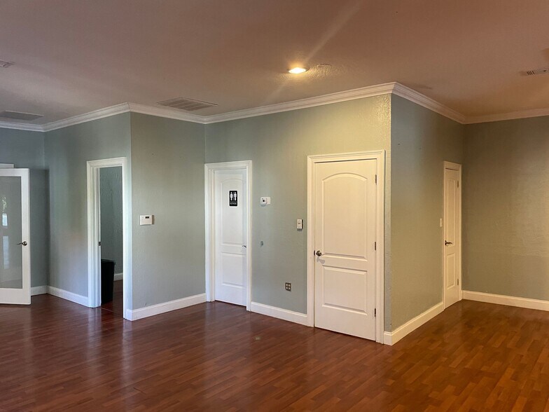 More Photos Of 1844 W Fairbanks Ave, Winter Park Office For Lease