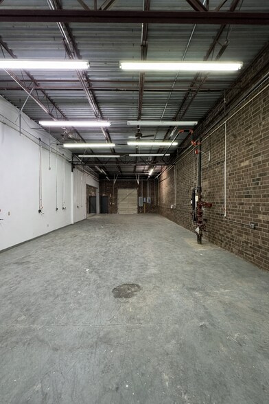 More Photos Of 3200 E Martin Luther King Junior Dr, High Point Light Distribution For Lease