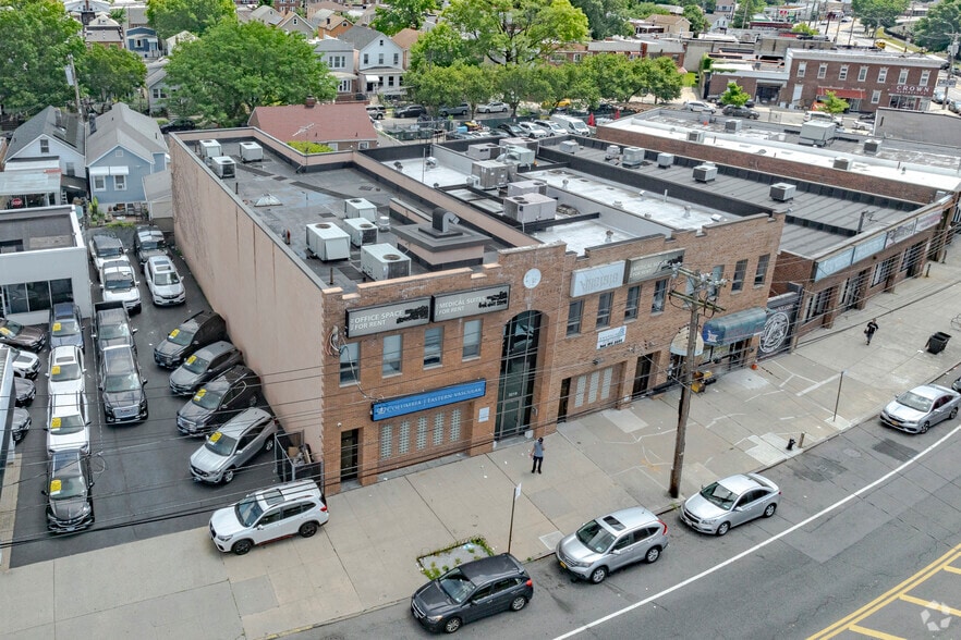 More Photos Of 3219-3223 E Tremont Ave, Bronx Medical For Lease