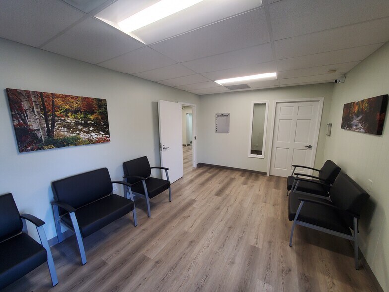 More Photos Of 401 W High St, Mount Vernon Office For Lease