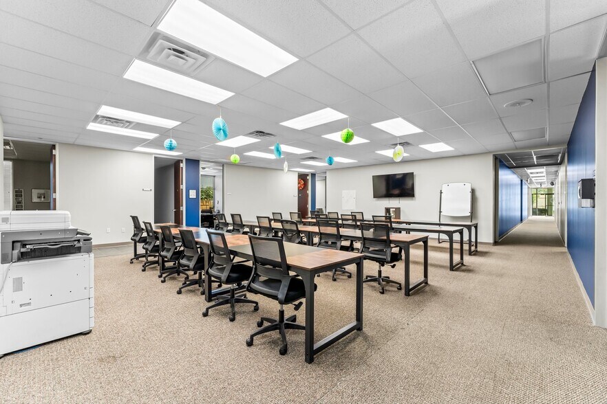 More Photos Of 1034 Regional Park Dr, Houston Medical For Sale