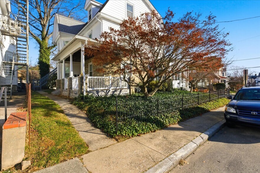 More Photos Of 402 Cottman St, Jenkintown Apartments For Sale