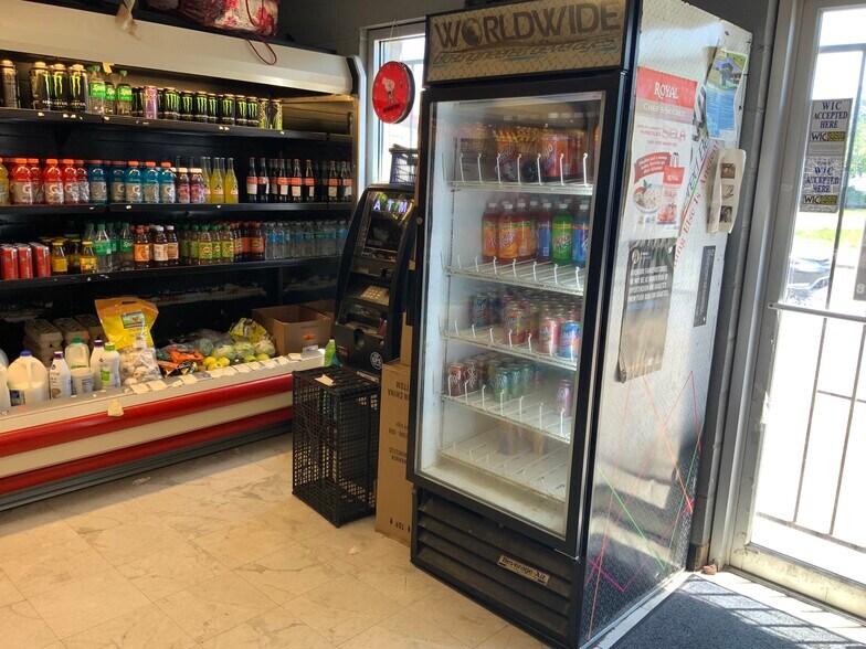 More Photos Of 1444 Dixie Hwy, Louisville Freestanding For Sale