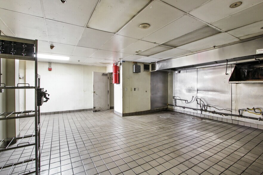 More Photos Of 601 W 5th St, Los Angeles Office For Lease