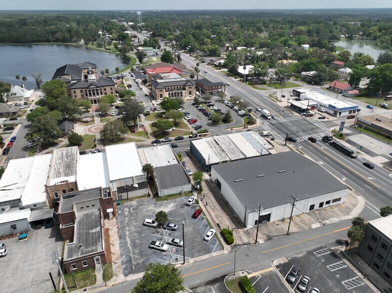 More Photos Of 131 W Duval St, Lake City Storefront Retail Office For Lease