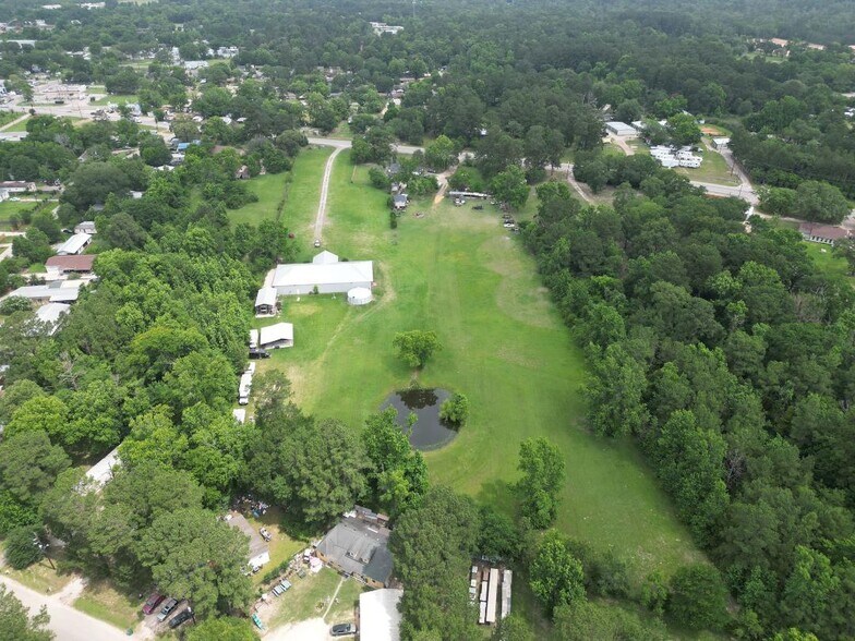 More Photos Of 13705 FM 2432 Rd, Willis Specialty For Sale
