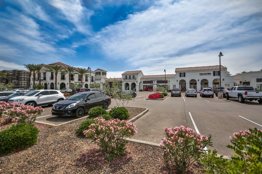 More Photos Of 2625 W Queen Creek Rd, Chandler Freestanding For Lease