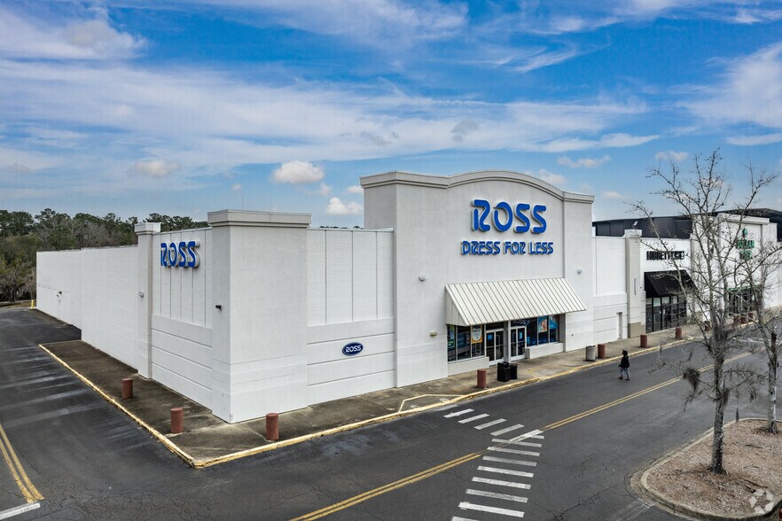 More Photos Of 2415 N Monroe St, Tallahassee General Retail For Lease