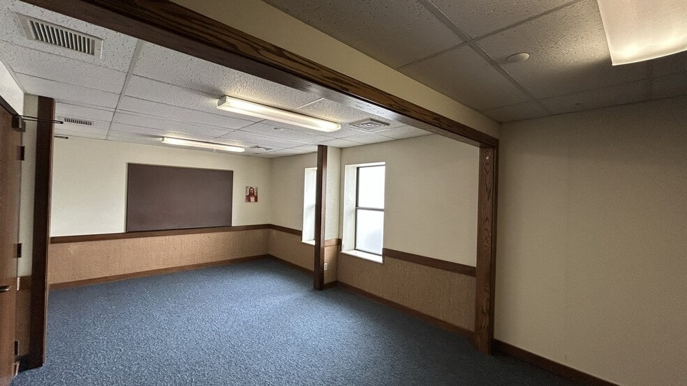 More Photos Of 10400 Henderson Rd, Ventura Religious Facility For Sale