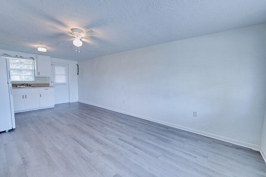 More Photos Of 1154 NE 1st St, Crystal River Apartments For Sale