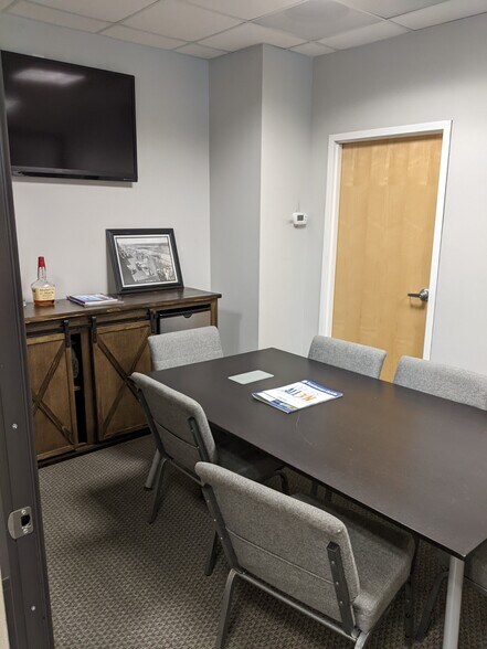 More Photos Of 909 Ridgebrook Rd, Sparks Medical For Lease