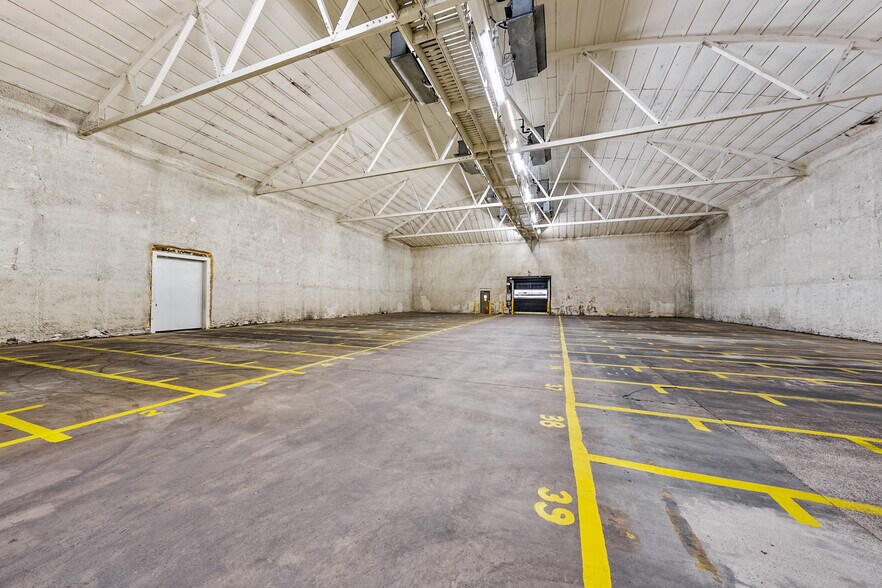 More Photos Of 661 S Fir St, Medford Refrigeration Cold Storage For Lease